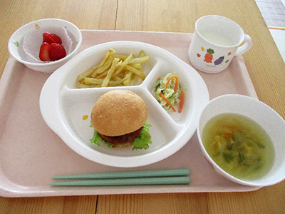 給食